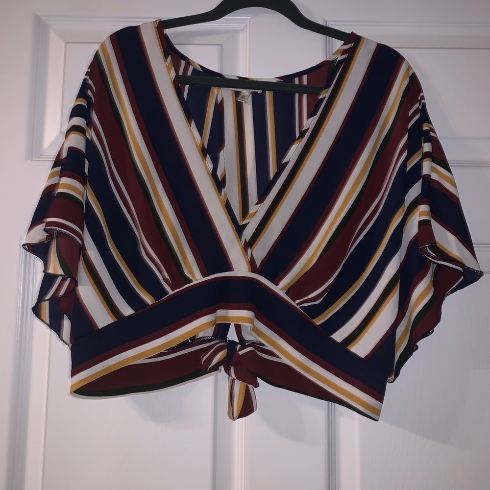 Back out Crop Top